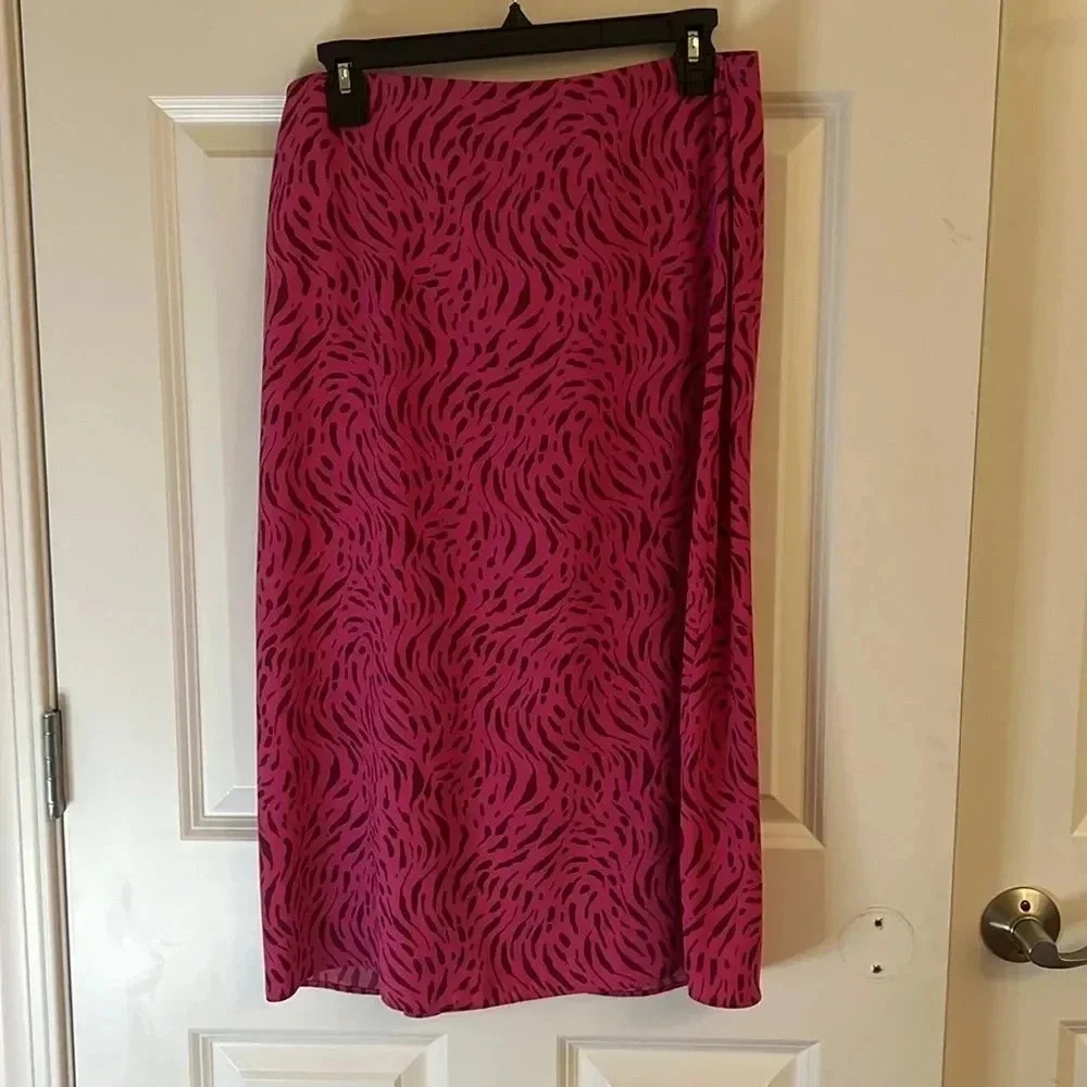 Nine West Side Ruched Midi Skirt Size M Zig Zag Zebra